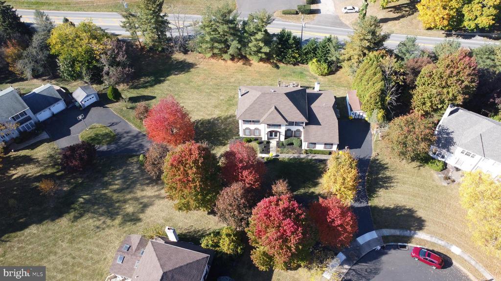 9 Shalimar Ln