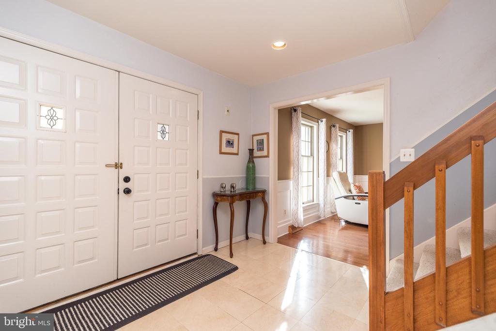 9 Shalimar Ln
