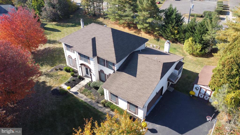9 Shalimar Ln