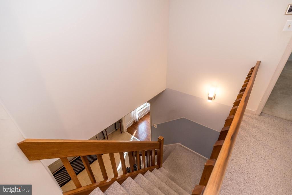 9 Shalimar Ln