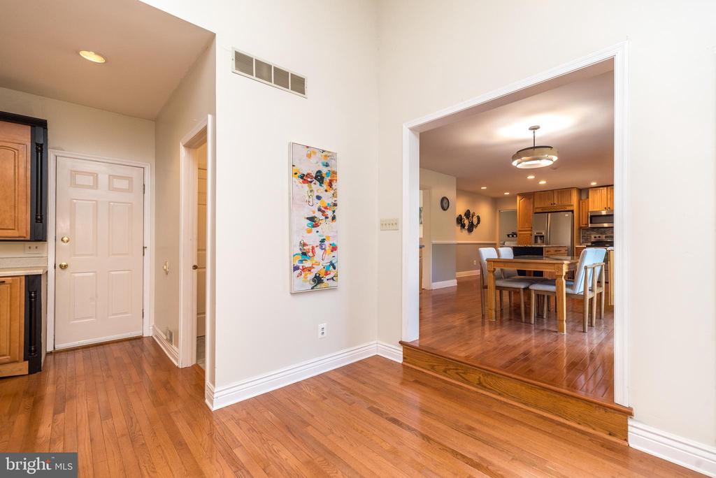 9 Shalimar Ln