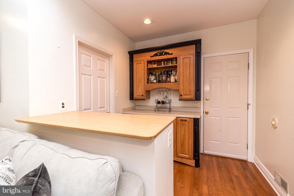 9 Shalimar Ln