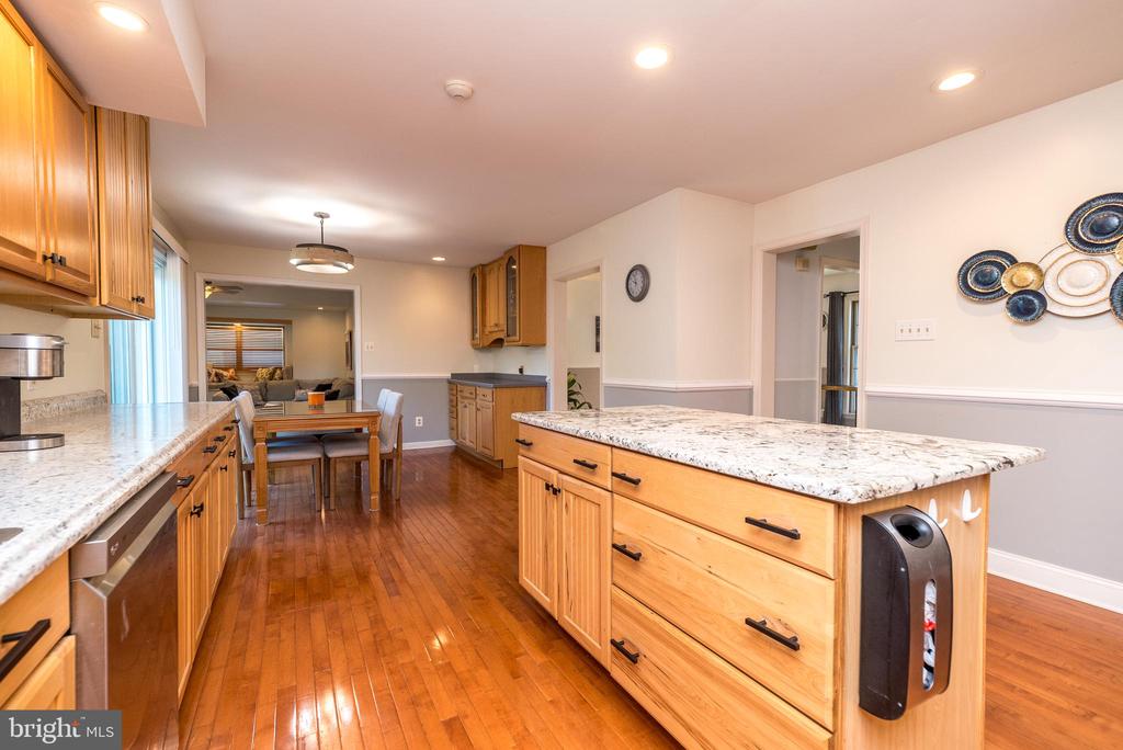 9 Shalimar Ln