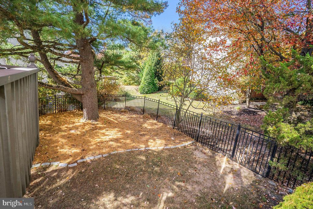 1102 Brynhill Ct