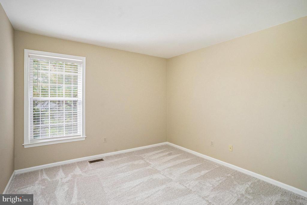1102 Brynhill Ct