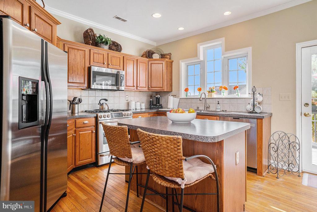 1102 Brynhill Ct