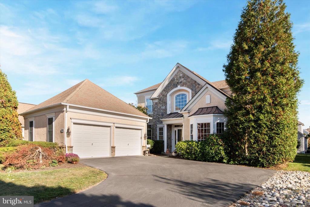 292 Goldenrod Dr