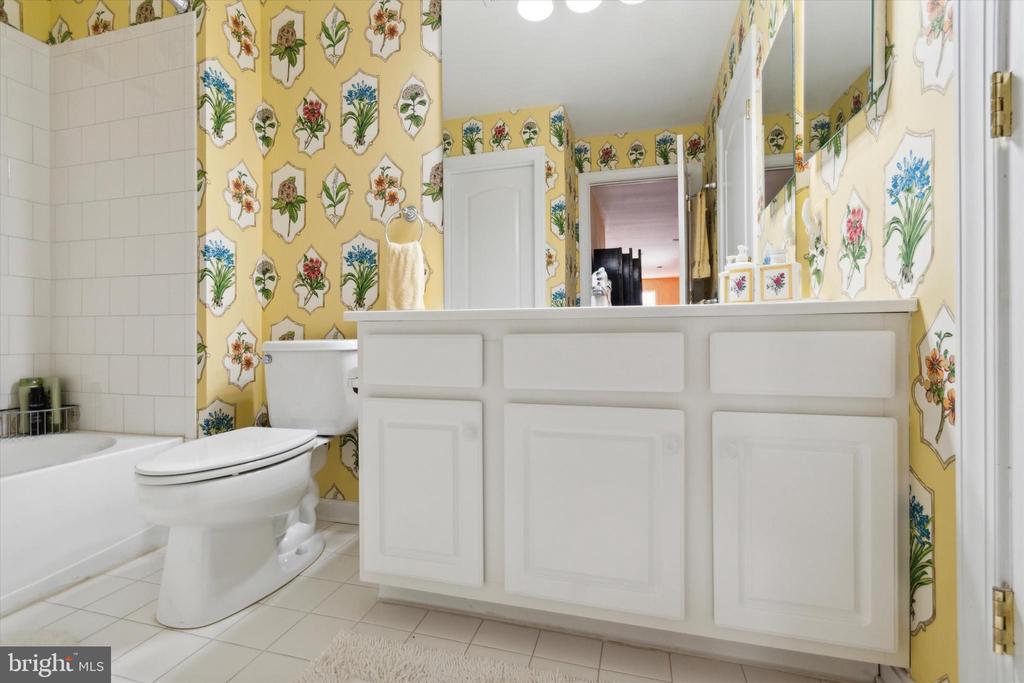 292 Goldenrod Dr