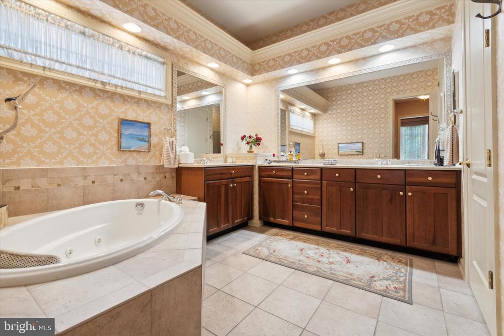 292 Goldenrod Dr