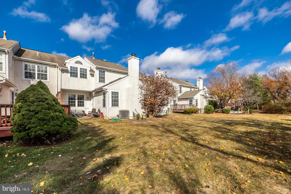 1708 Hood Ln