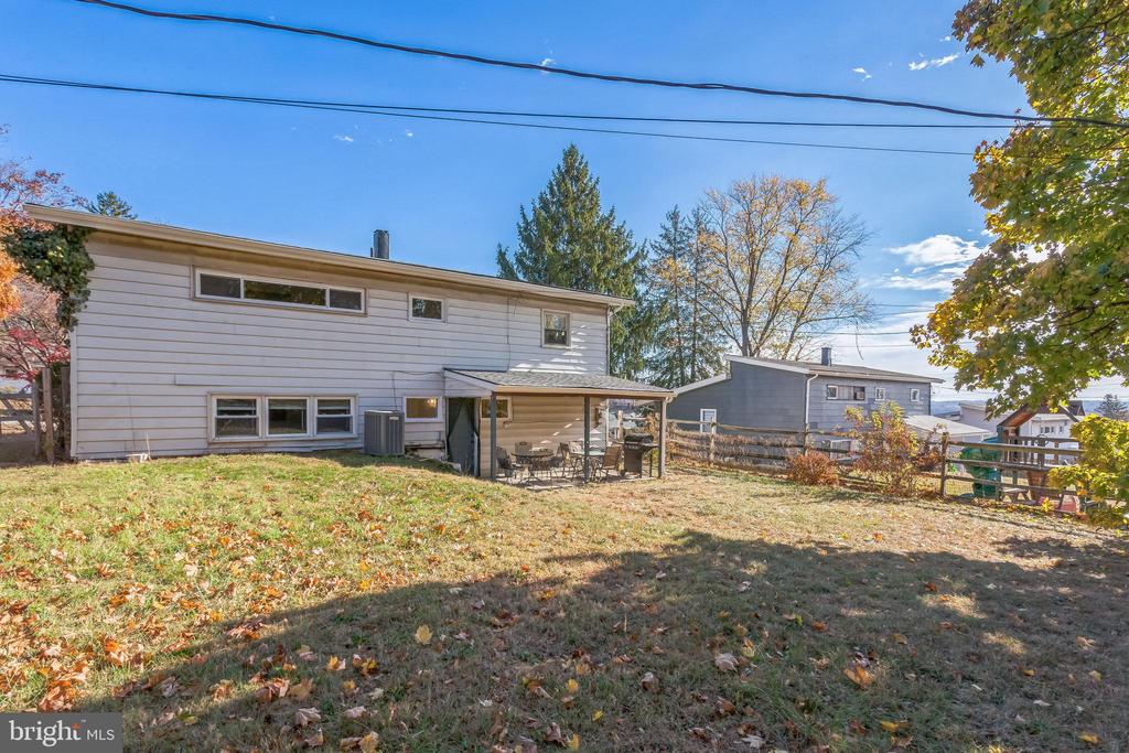 633 Launfall Rd