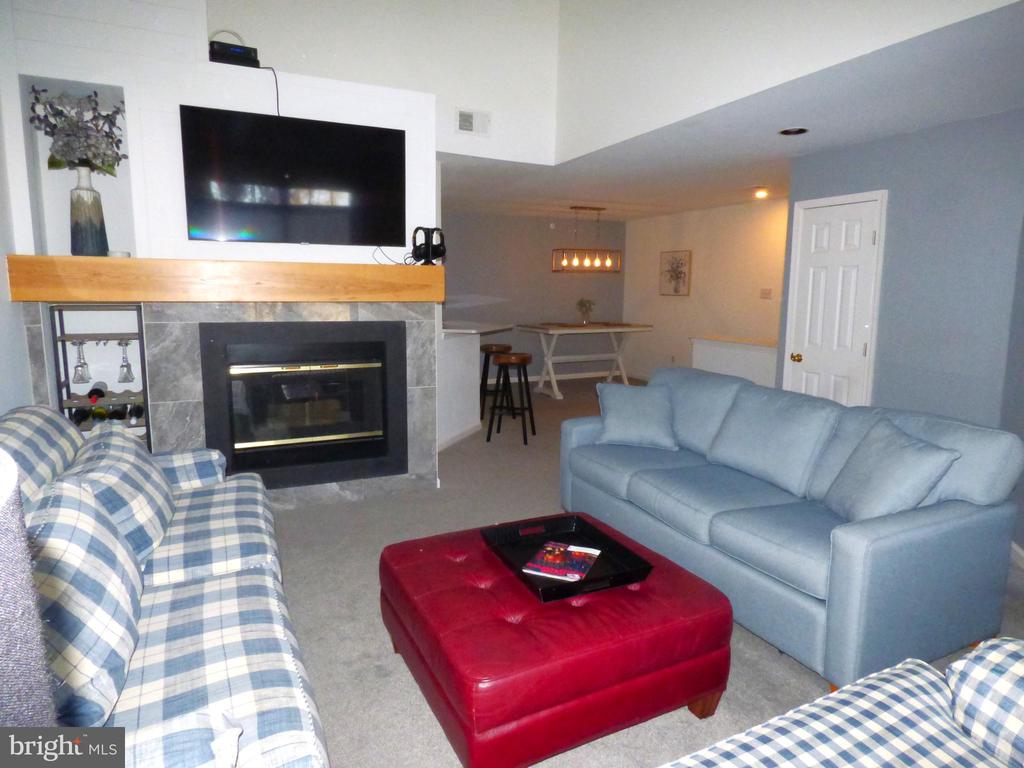 312 Dresher Woods Dr