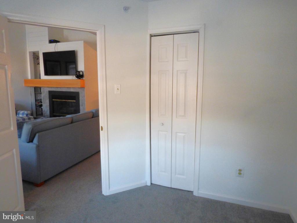 312 Dresher Woods Dr