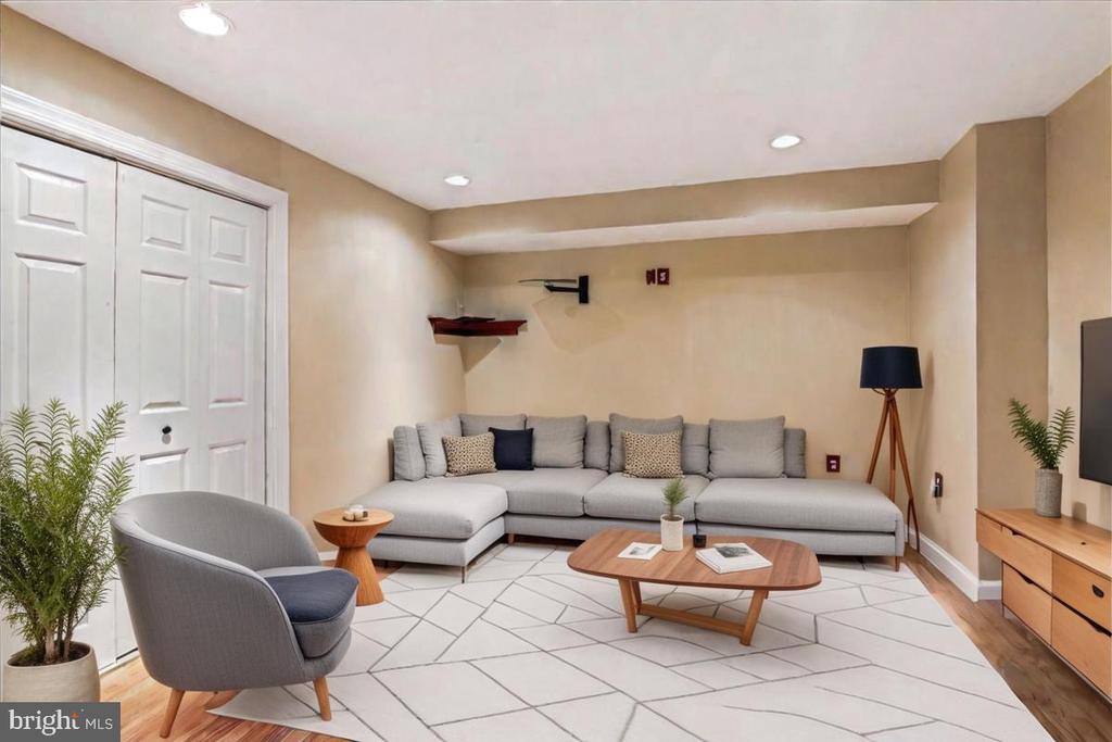 3 Berger Ln
