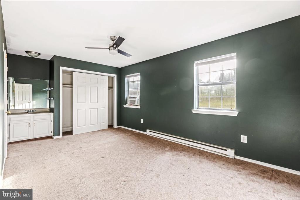 3 Berger Ln