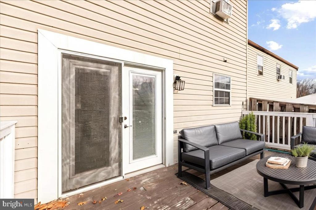 3 Berger Ln