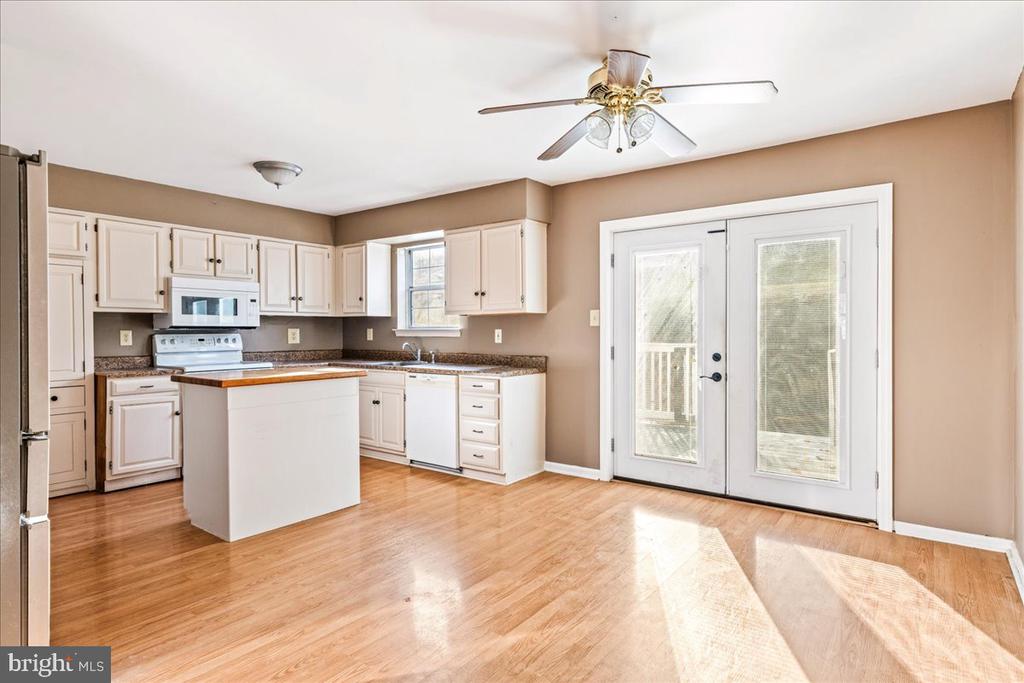 3 Berger Ln