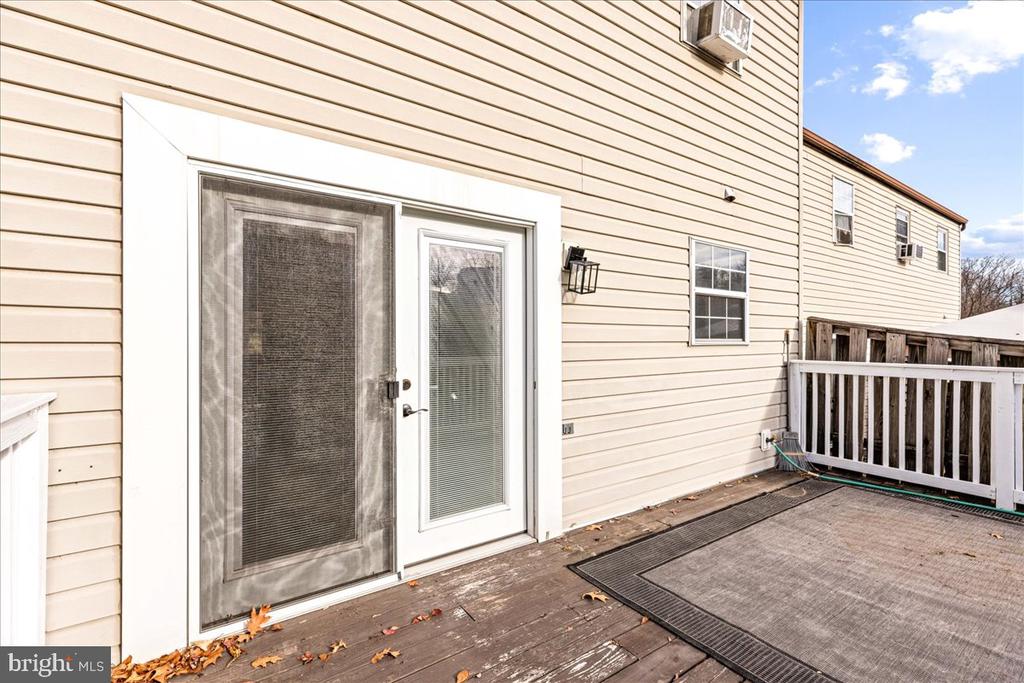 3 Berger Ln
