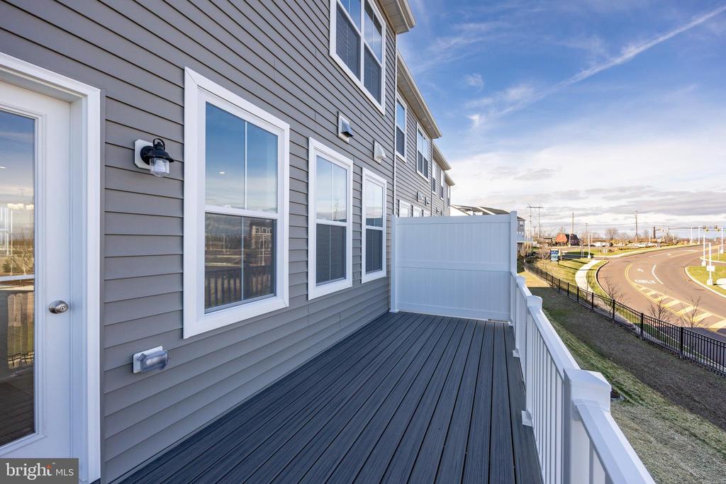 125 HIGHER ROCK COURT