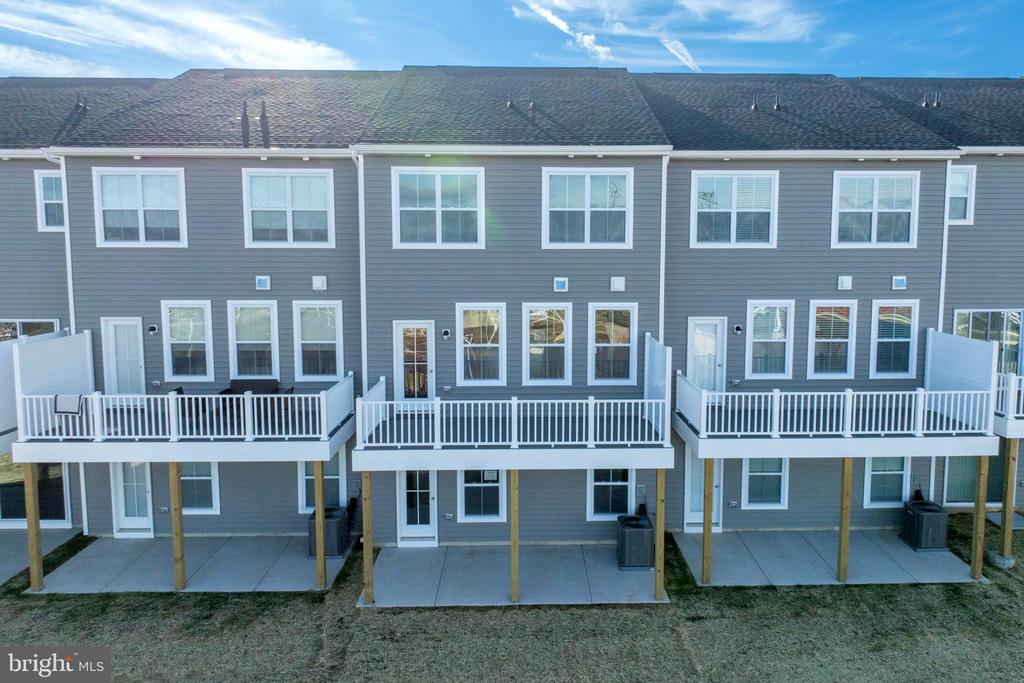125 HIGHER ROCK COURT