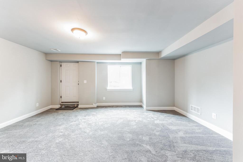 1316 BUTLER PIKE #REAR