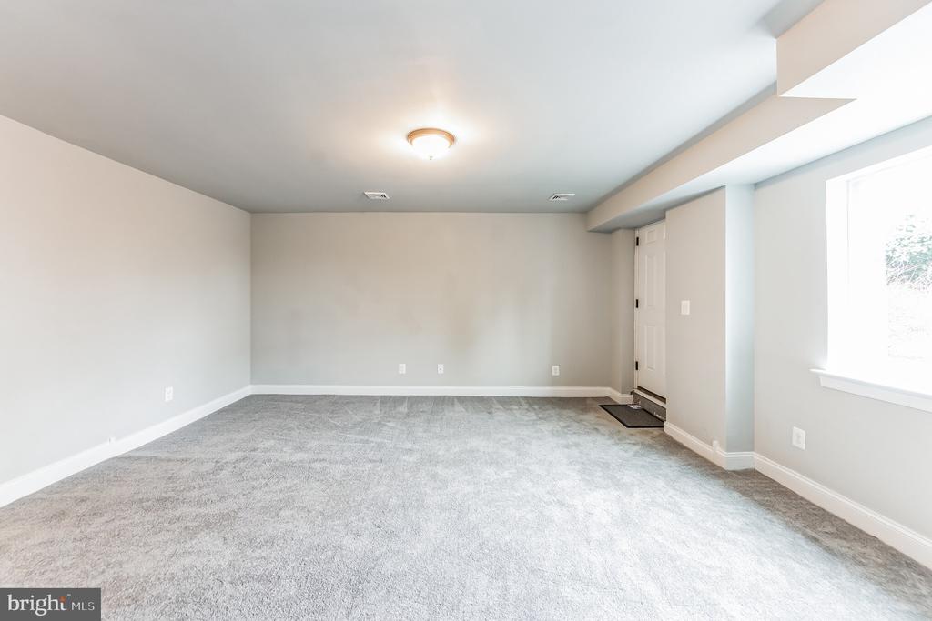1316 BUTLER PIKE #REAR