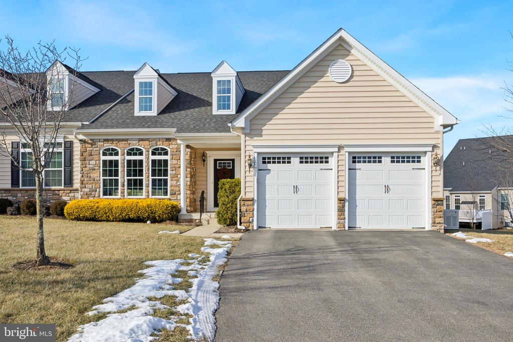 102 Shire Dr
