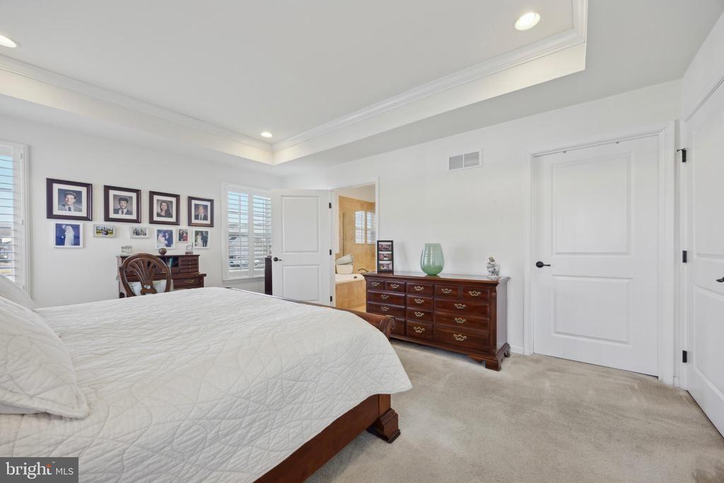 102 Shire Dr
