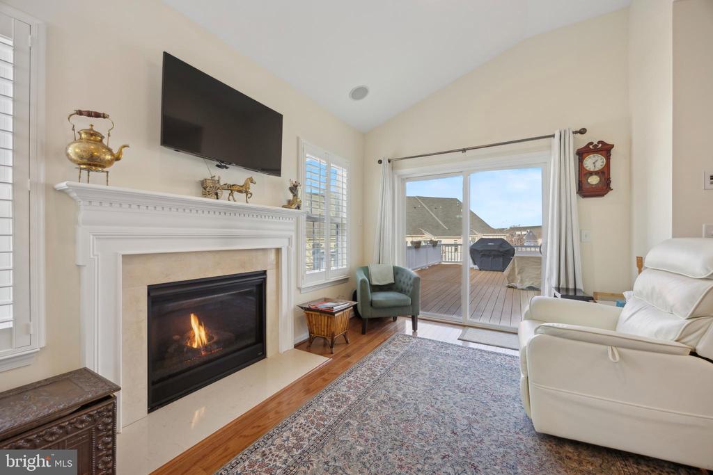 102 Shire Dr