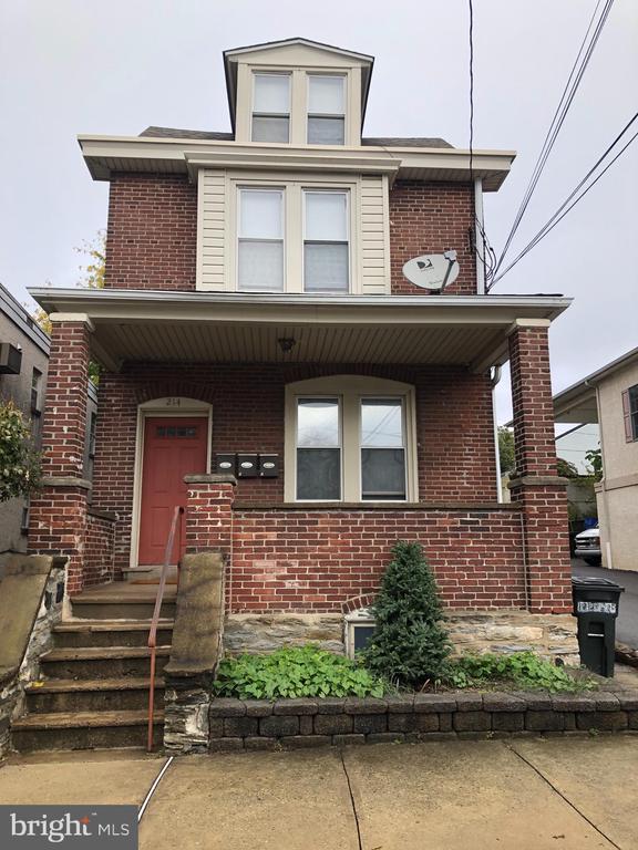 214 W 3RD AVE #FRONT