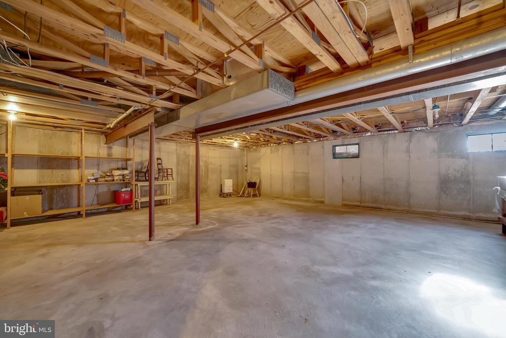116 Bridle Ln