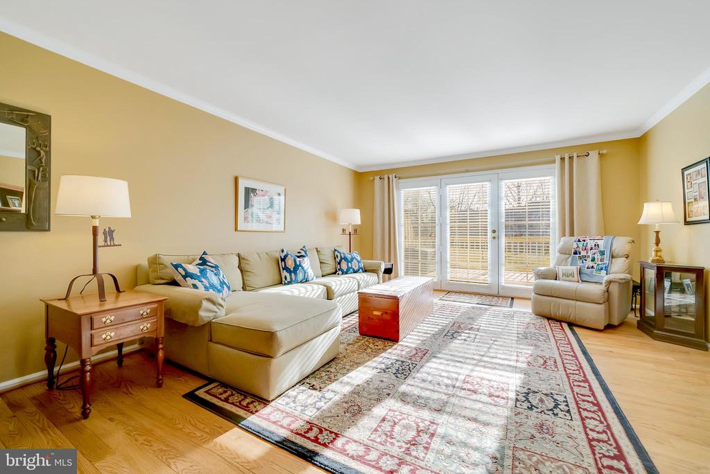 116 Bridle Ln