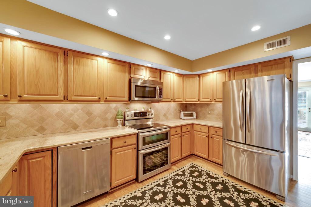 116 Bridle Ln