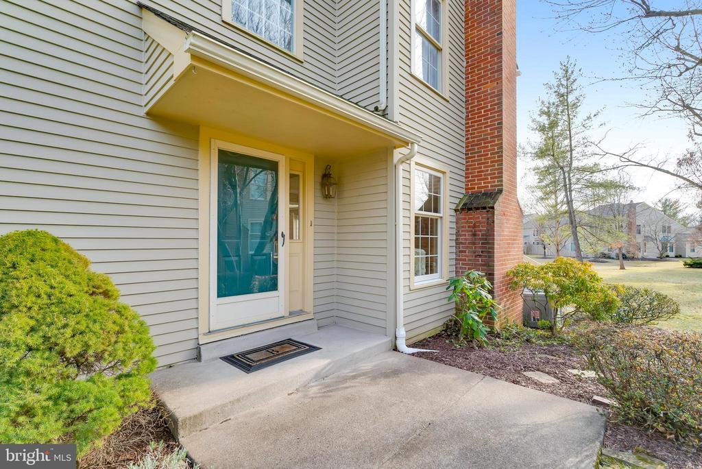 116 Bridle Ln