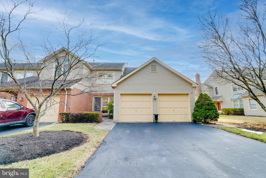 116 Bridle Ln