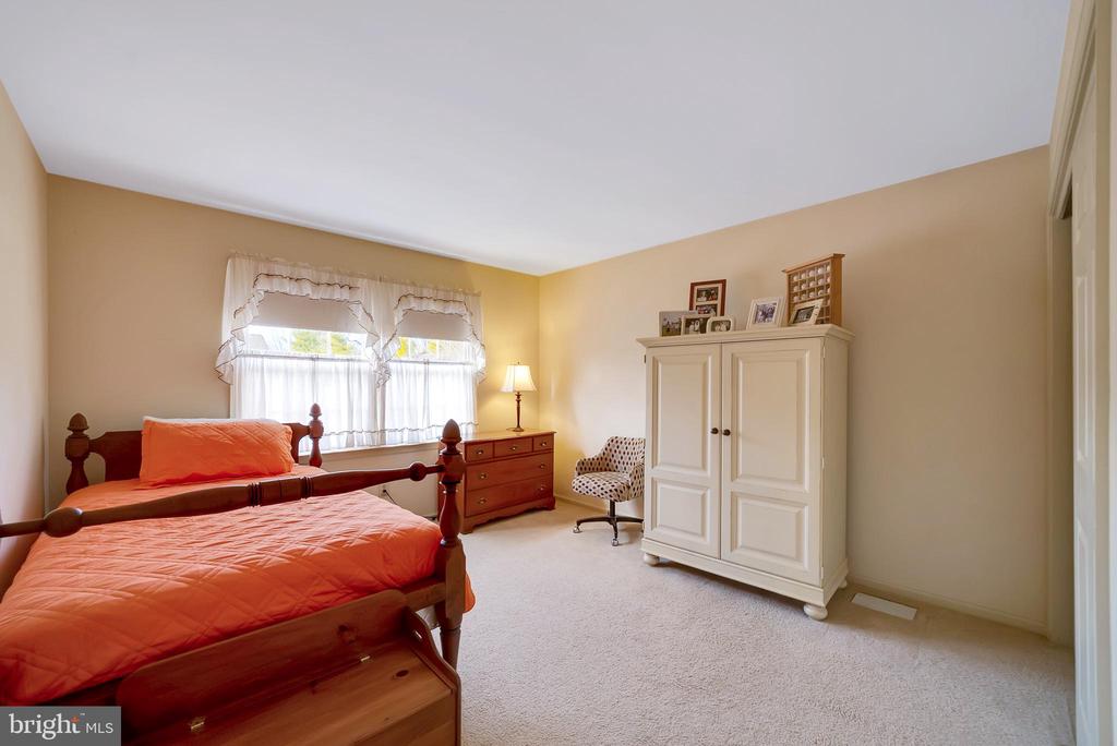 116 Bridle Ln