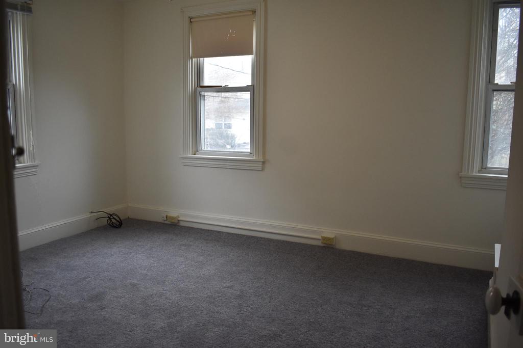 509 SUMMIT AVE