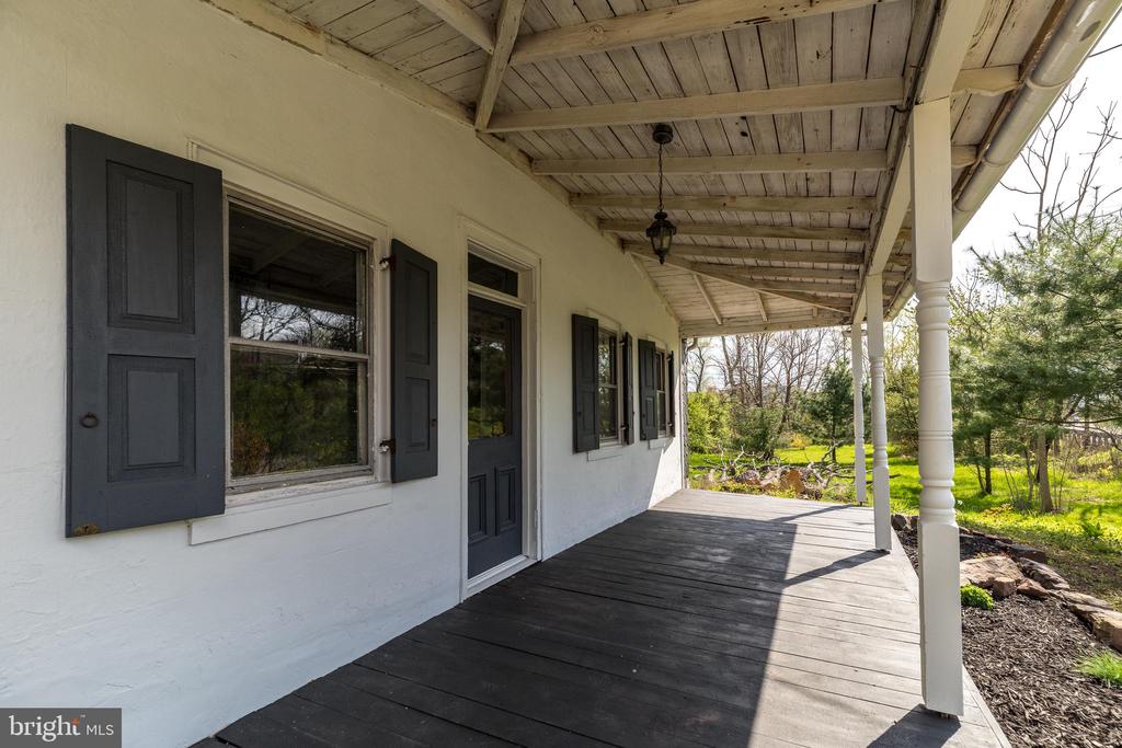 2118 CROSS RD