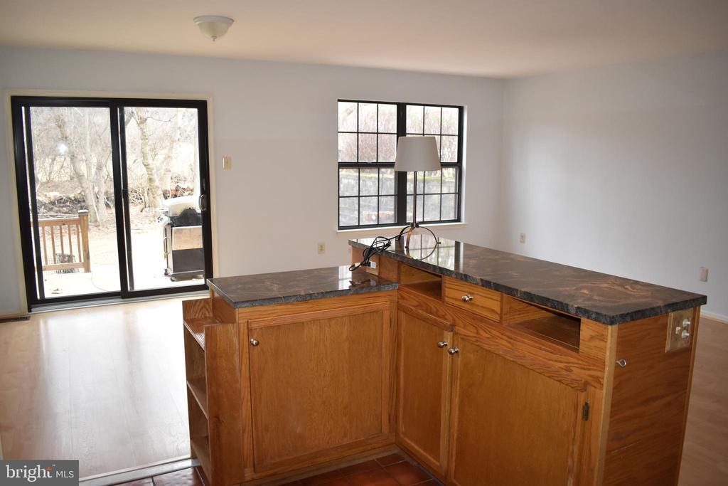 13 HOLLY CT