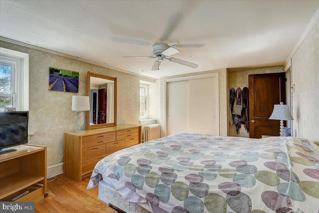 1525 Limekiln Pike