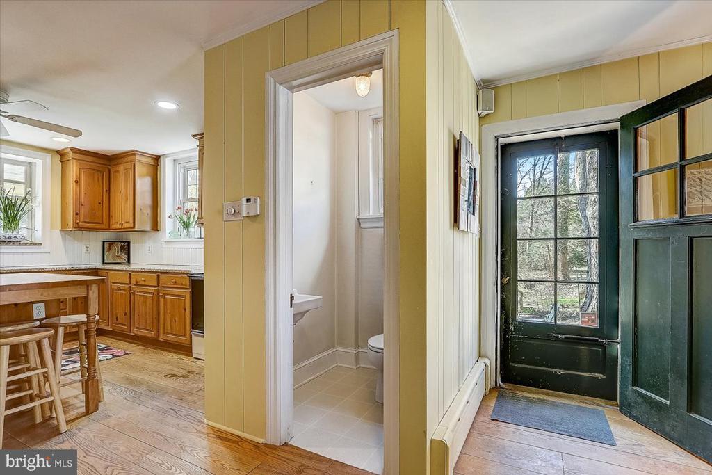 1525 Limekiln Pike