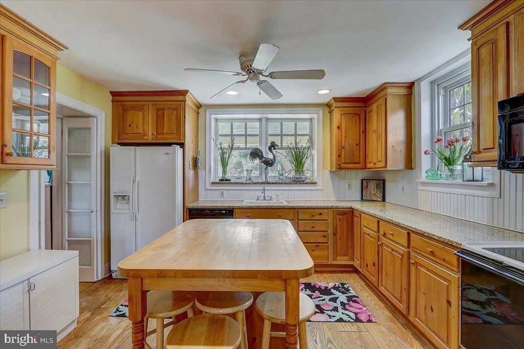 1525 Limekiln Pike