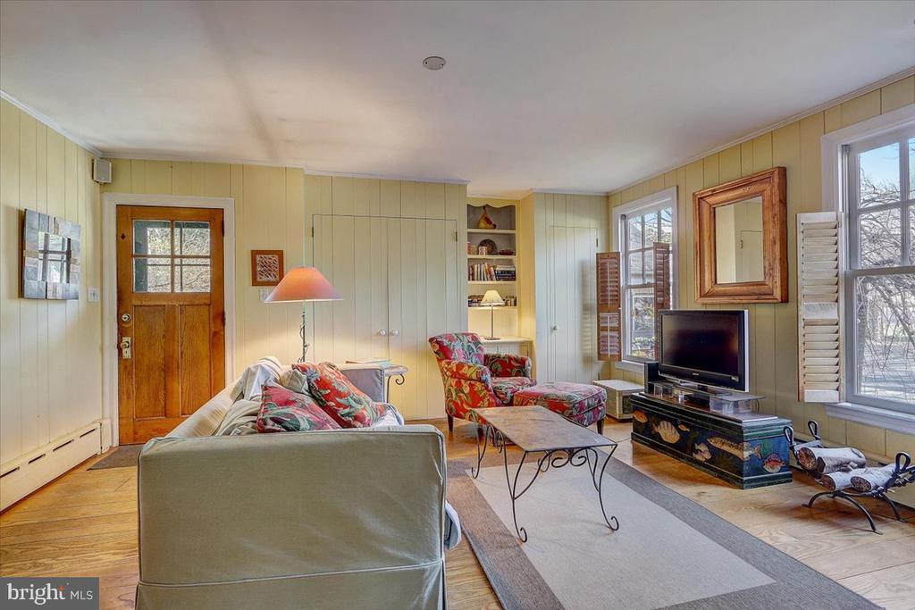 1525 Limekiln Pike