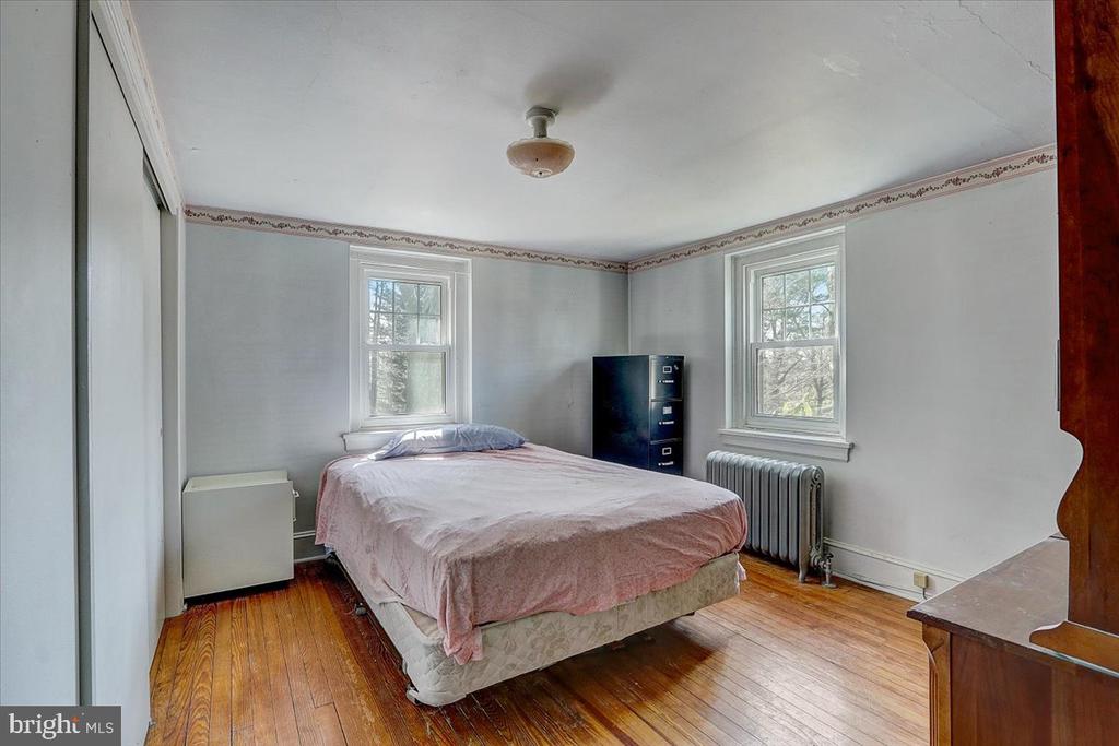 1525 Limekiln Pike