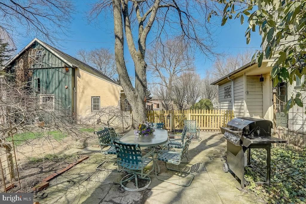 1525 Limekiln Pike