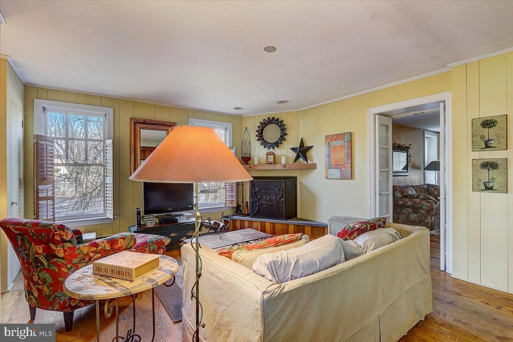 1525 Limekiln Pike