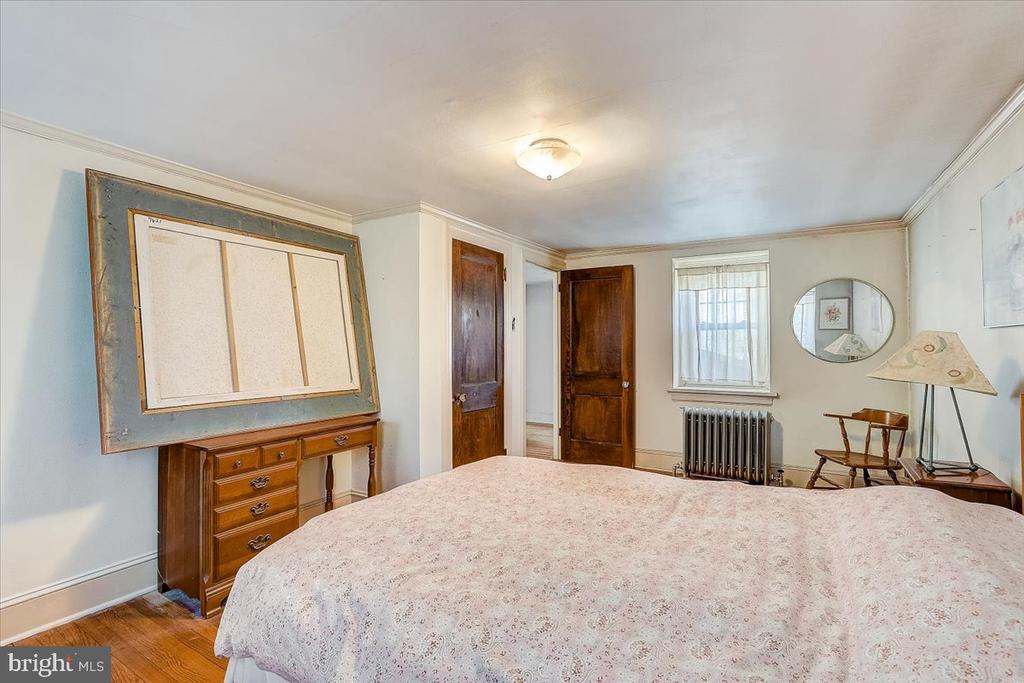 1525 Limekiln Pike