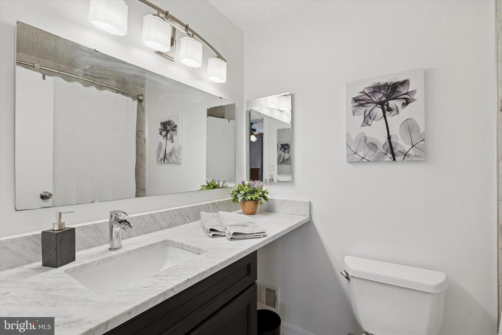 424 Stony Way #424