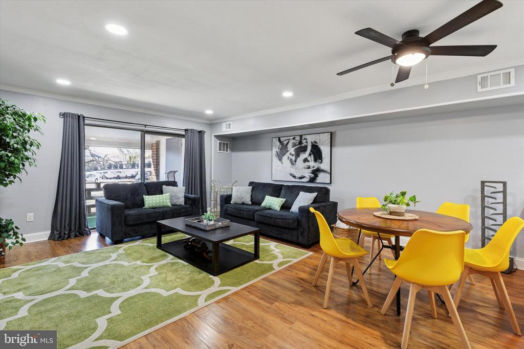 424 Stony Way #424