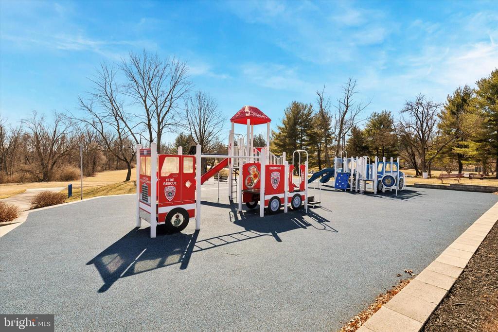 424 Stony Way #424